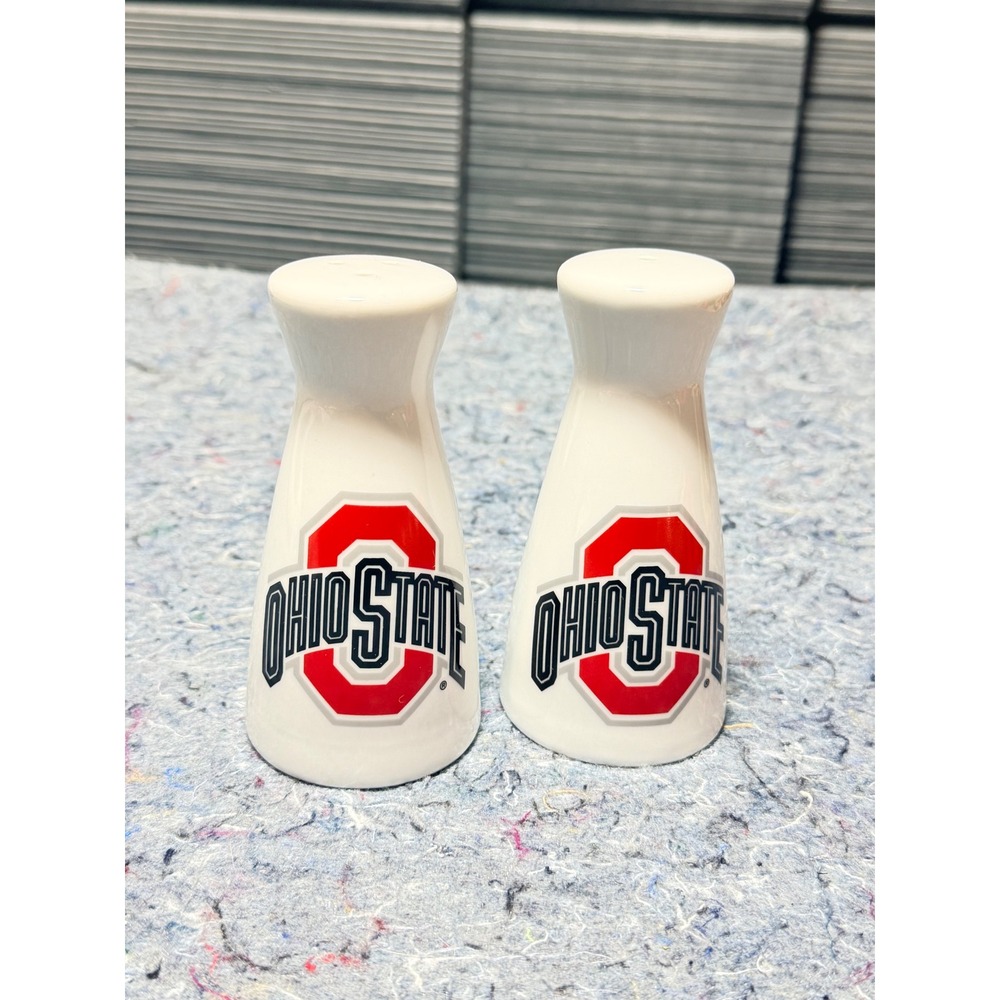 Ohio State Buckeyes Ceramic Salt and Pepper Shakers Set NCAA‎ Fan Gear White